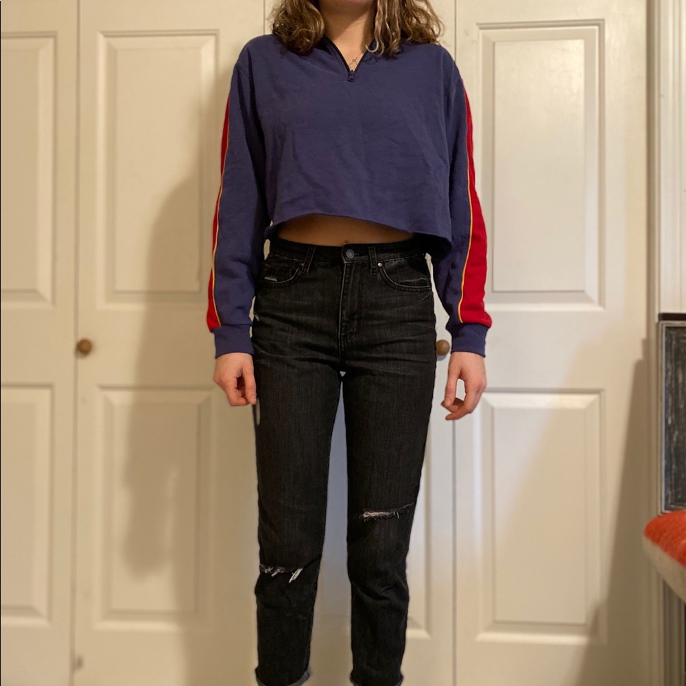 Crop sweater